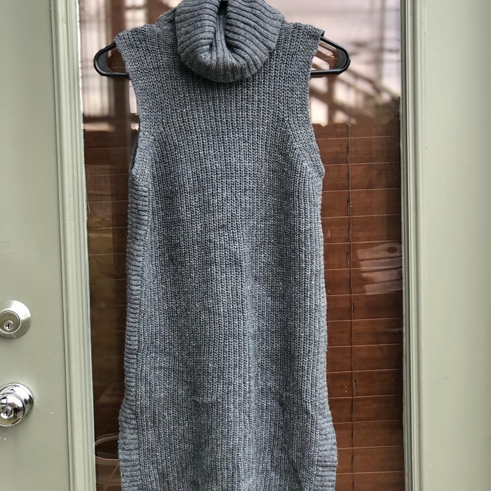 Sweater tank
